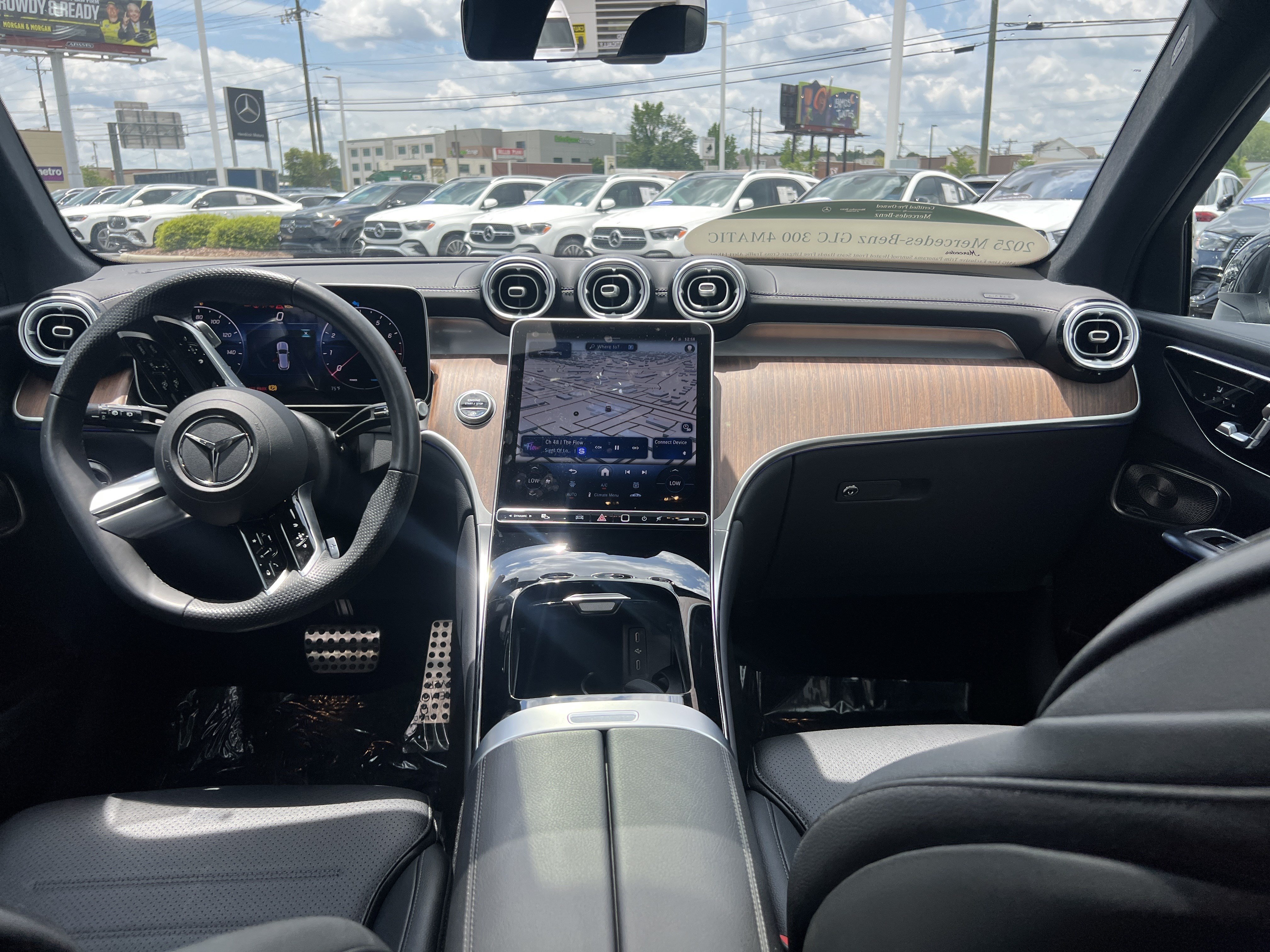 Certified 2025 Mercedes-Benz GLC 300 4MATIC image 49