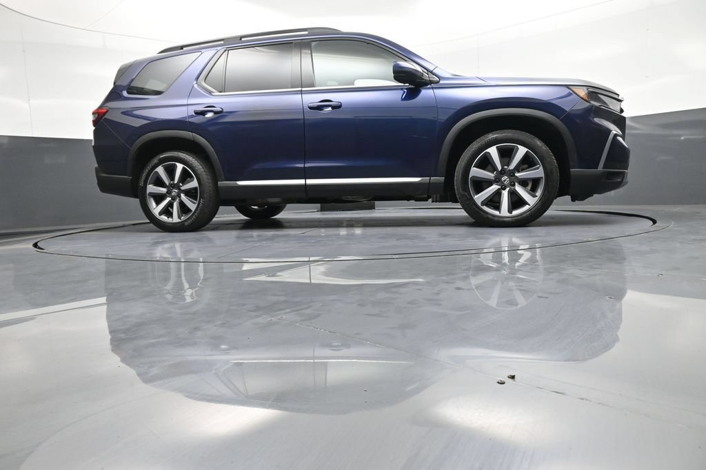 Certified 2024 Honda Pilot Touring image 32
