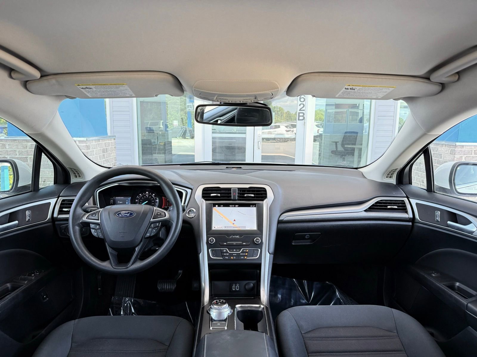 Used 2019 Ford Fusion SE FWD image 22