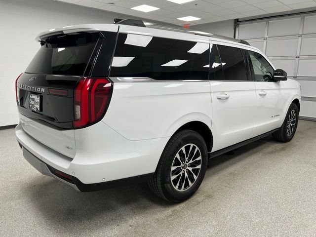 Used 2025 Ford Expedition Max Platinum AWD/4WD image 12