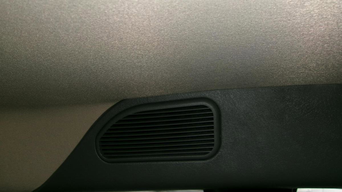 Used 2024 Chevrolet Express 2500 LT w/ LT Preferred Equipment Group RWD image 14