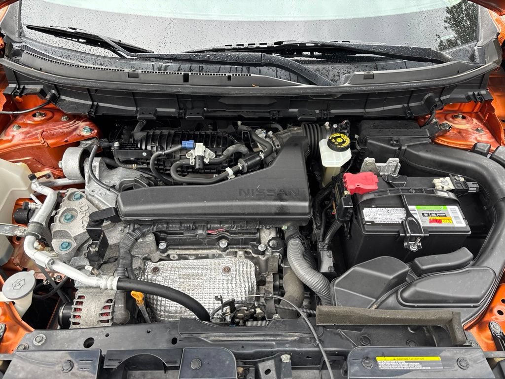 Used 2020 Nissan Rogue SV AWD/4WD image 13