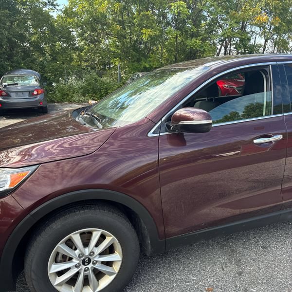 Used 2019 Kia Sorento FWD V6 image 5