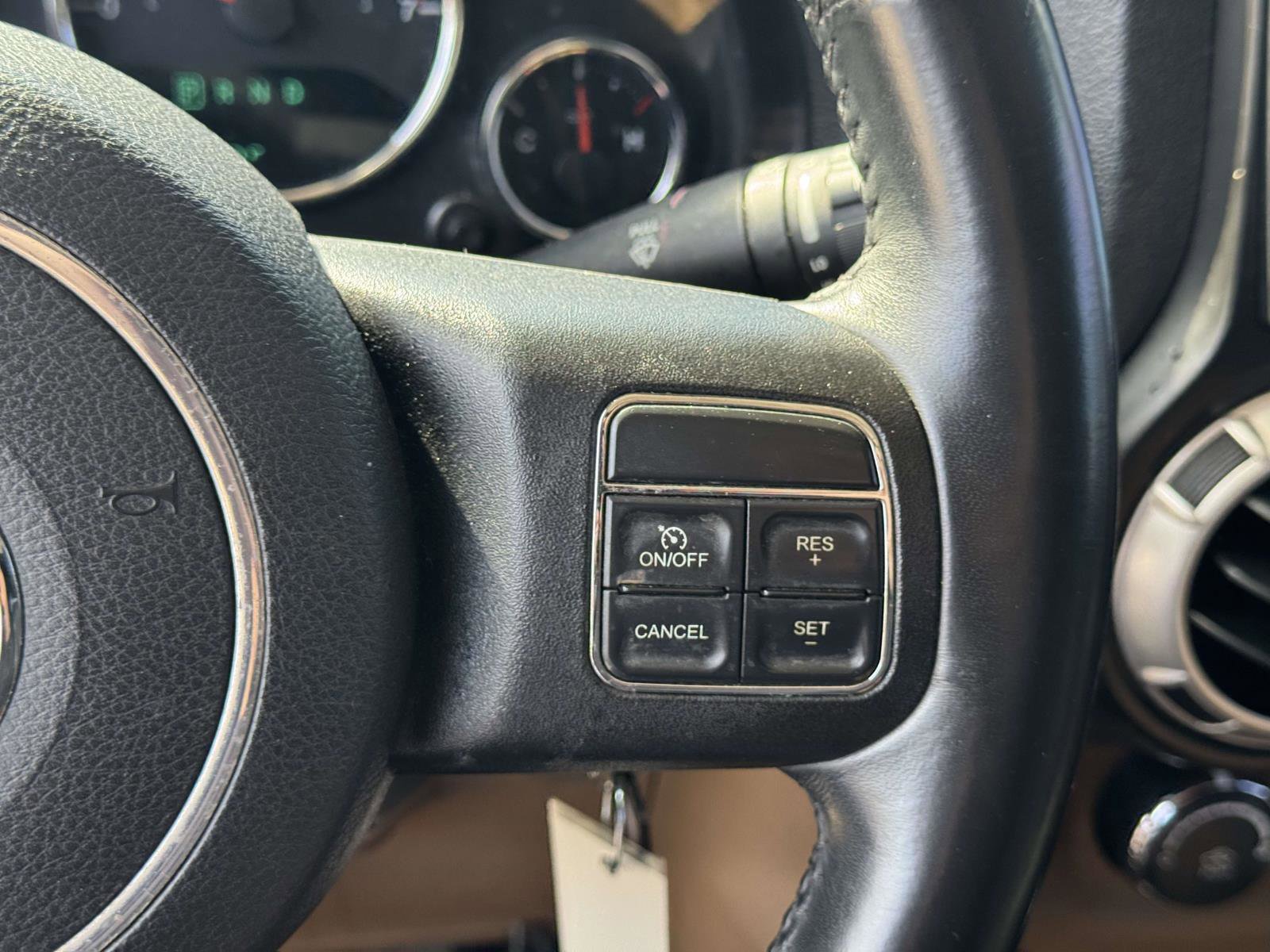 Used 2015 Jeep Wrangler Unlimited Sahara AWD/4WD image 18