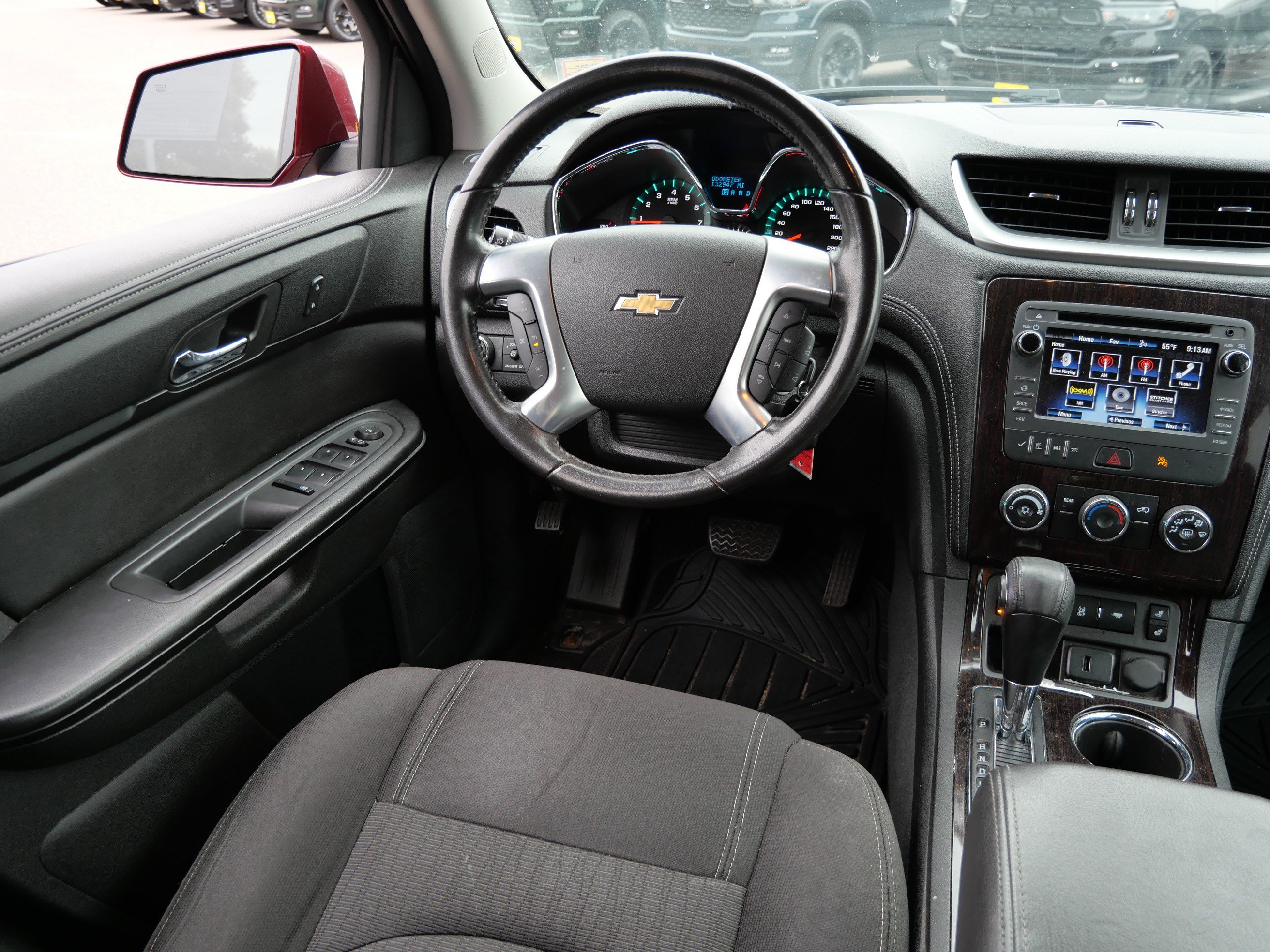 Certified 2017 Chevrolet Traverse LT w/ True North Edition AWD/4WD image 9
