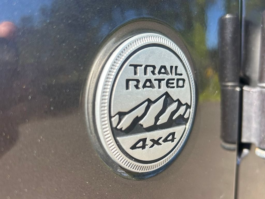 Used 2019 Jeep Wrangler Unlimited Sahara AWD/4WD image 10