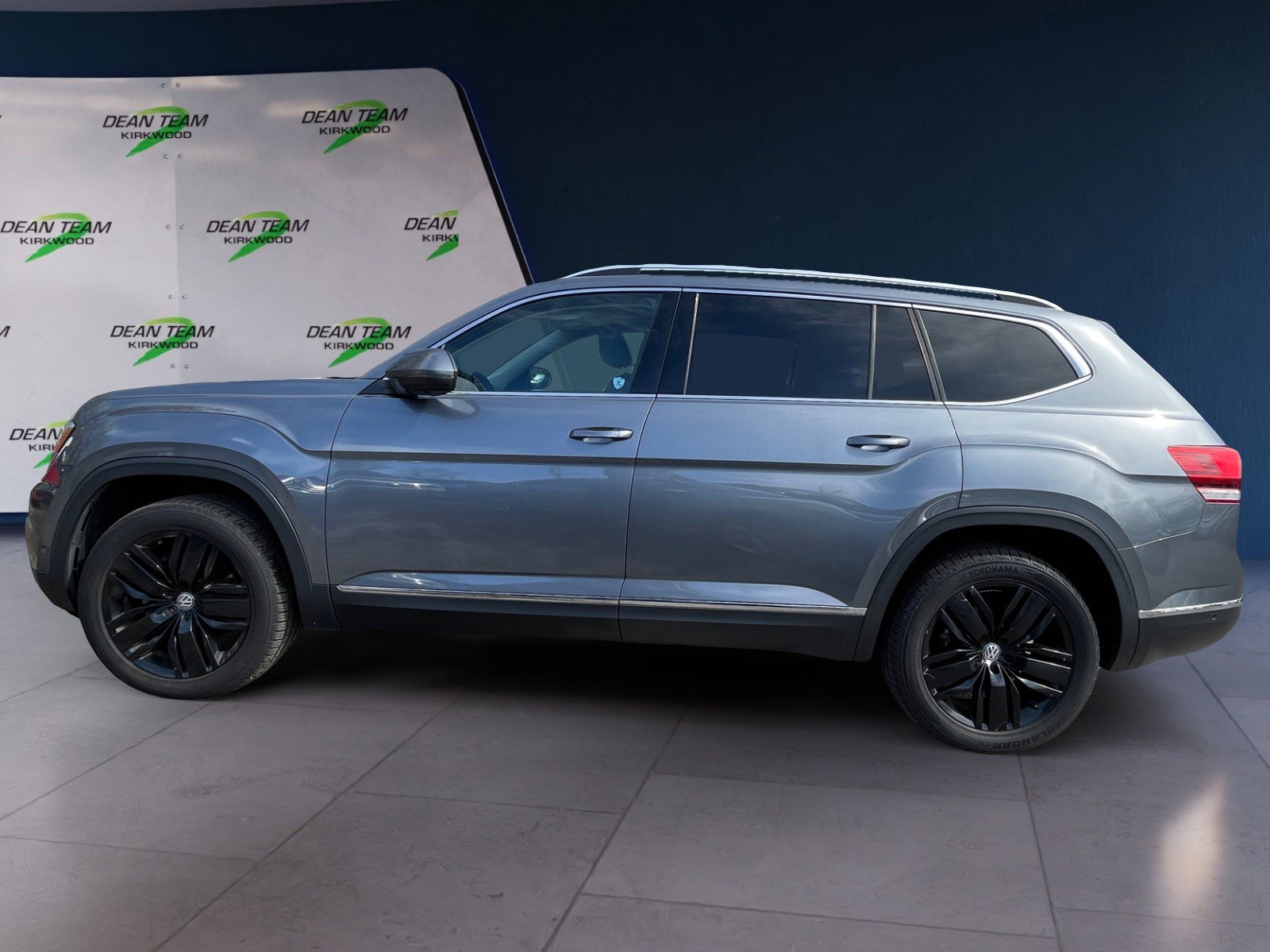 Used 2018 Volkswagen Atlas SEL Premium image 4