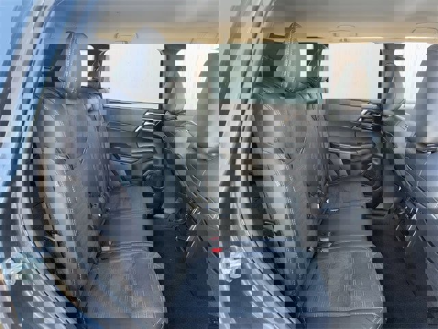 Used 2024 Mitsubishi Outlander SE image 32