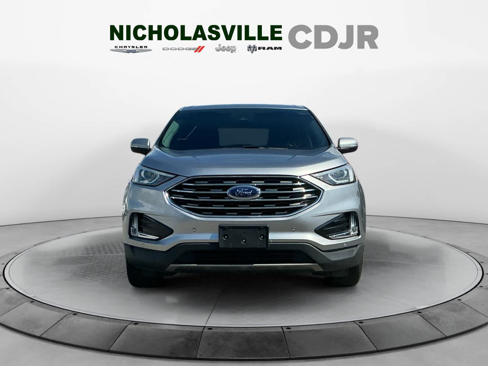 Used 2022 Ford Edge Titanium AWD/4WD image 8