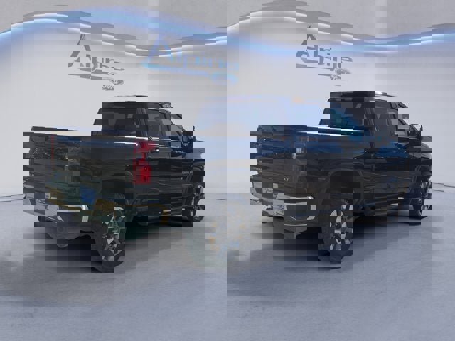 Used 2022 Chevrolet Silverado 2500 LT w/ Convenience Package image 5