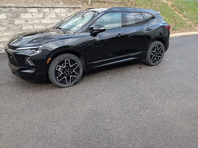 Used 2023 Chevrolet Blazer RS w/ Enhanced Convenience Package image 5