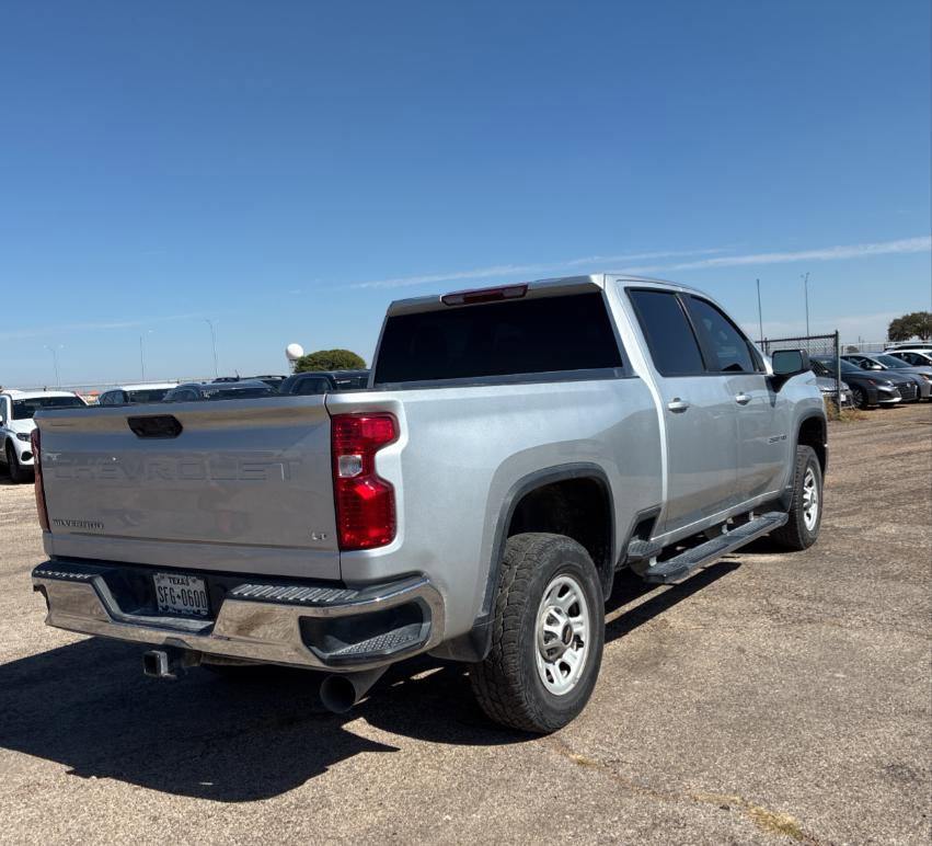 Used 2022 Chevrolet Silverado 2500 LT w/ Convenience Package image 3