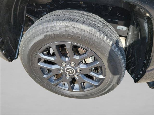 Used 2023 Toyota Tundra Platinum w/ Advanced Package AWD/4WD image 11