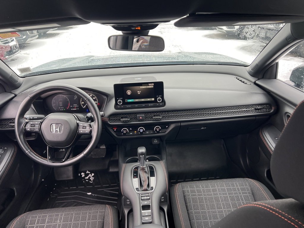 Used 2025 Honda HR-V Sport image 18