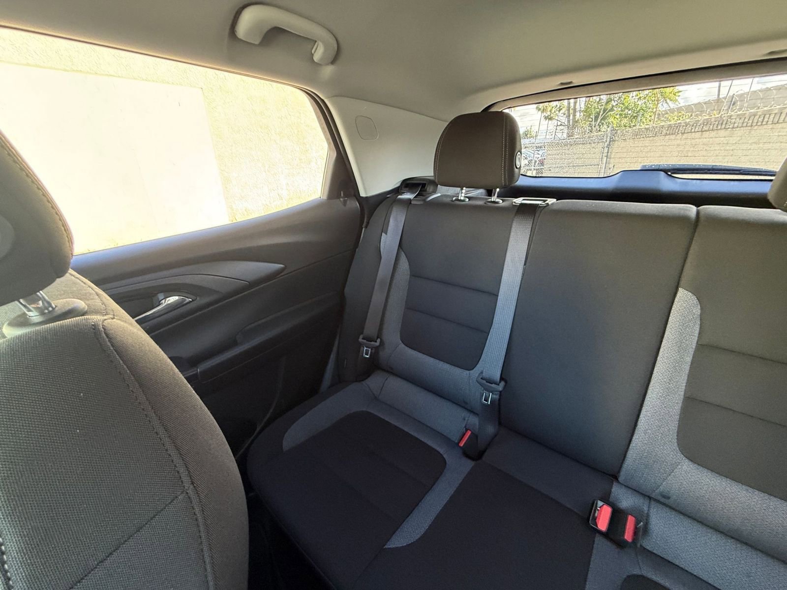 Used 2025 Chevrolet TrailBlazer LT image 38