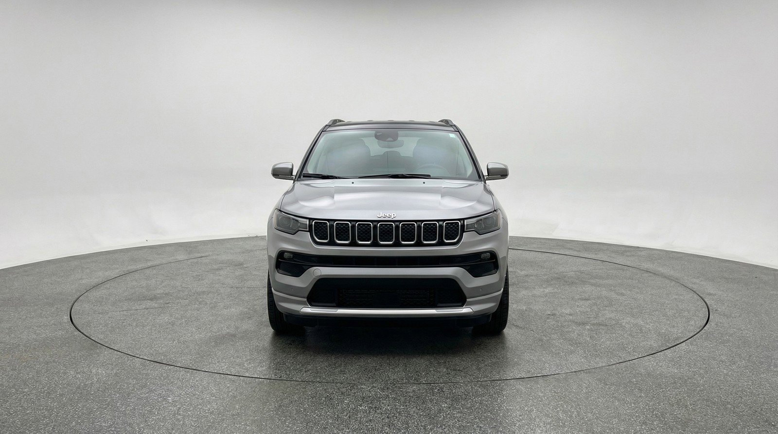 Used 2025 Jeep Compass Limited AWD/4WD image 2