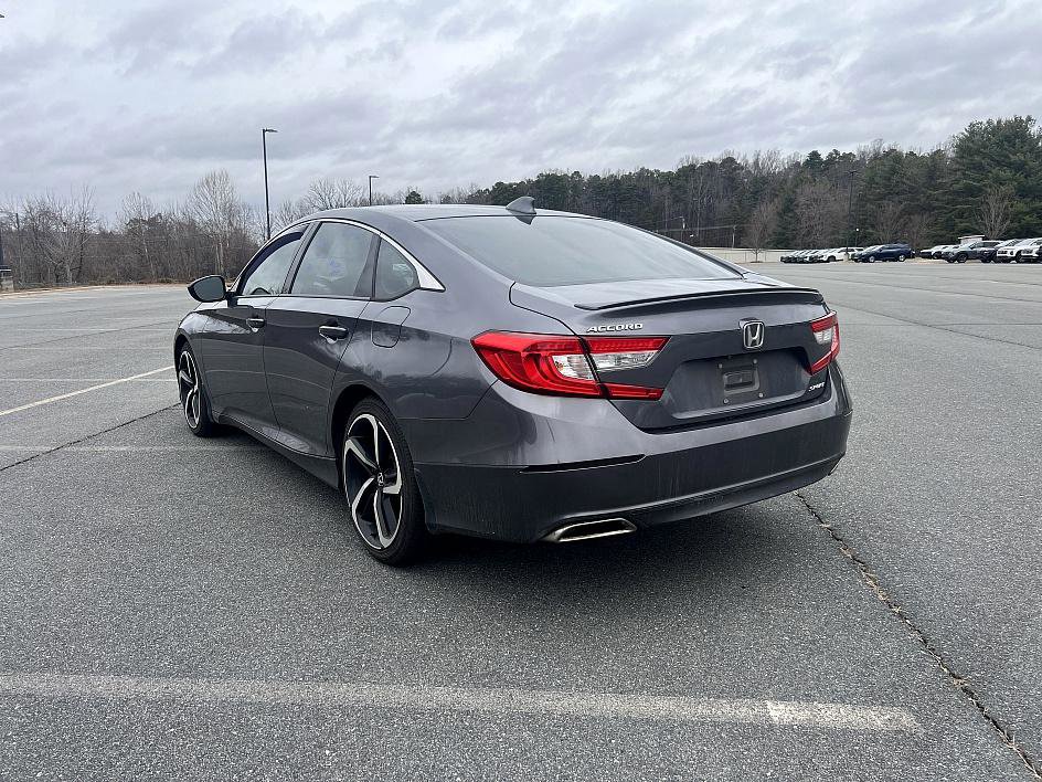 Used 2019 Honda Accord Sport image 3