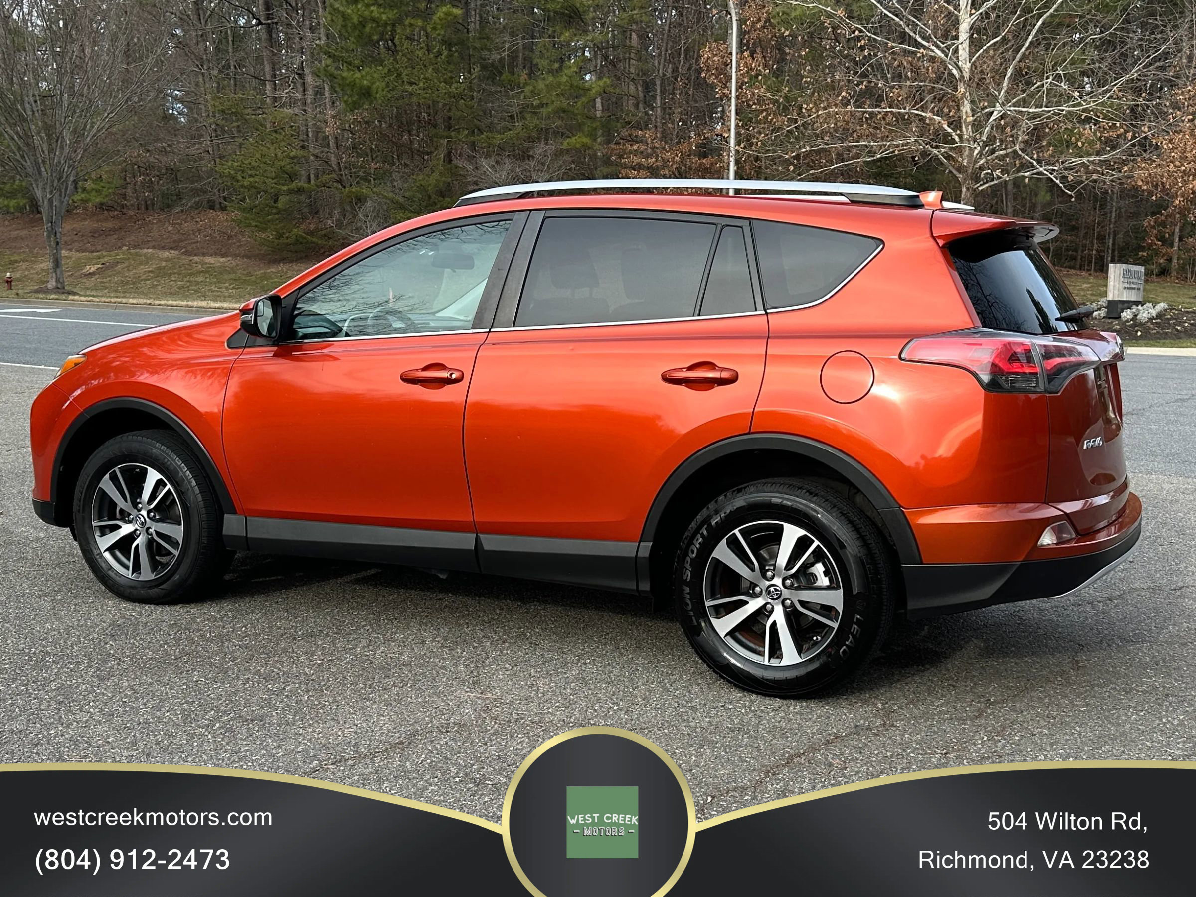 Used 2016 Toyota RAV4 XLE w/ Four Season Floor Mat Package image 5