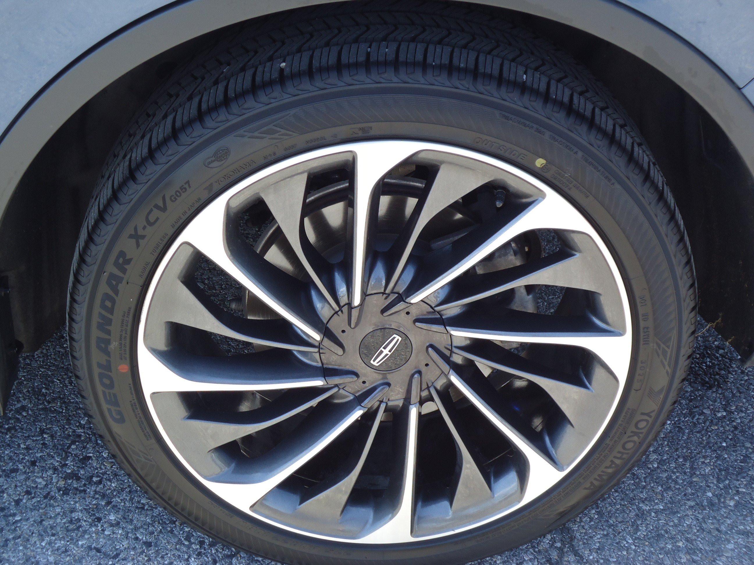Used 2025 Lincoln Aviator Reserve w/ Equipment Group 201A AWD/4WD image 9