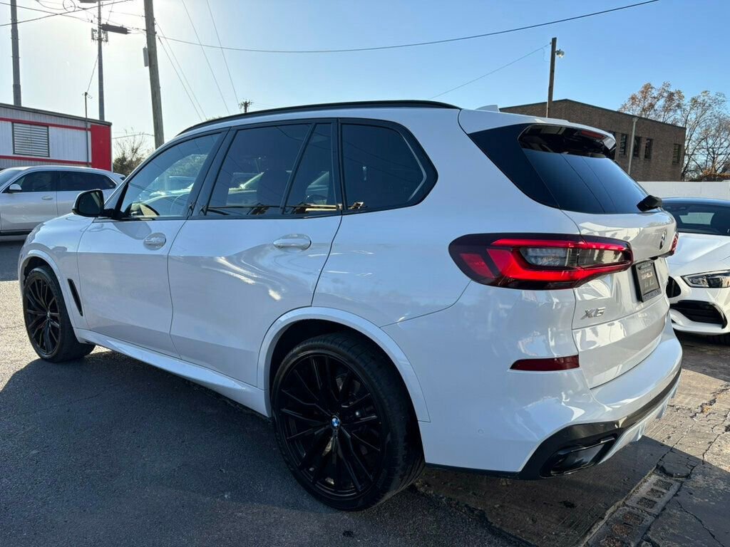Used 2023 BMW X5 xDrive40i w/ M Sport Package image 3