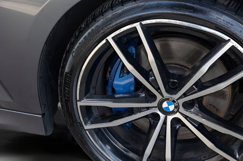 Used 2020 BMW M340i RWD image 11