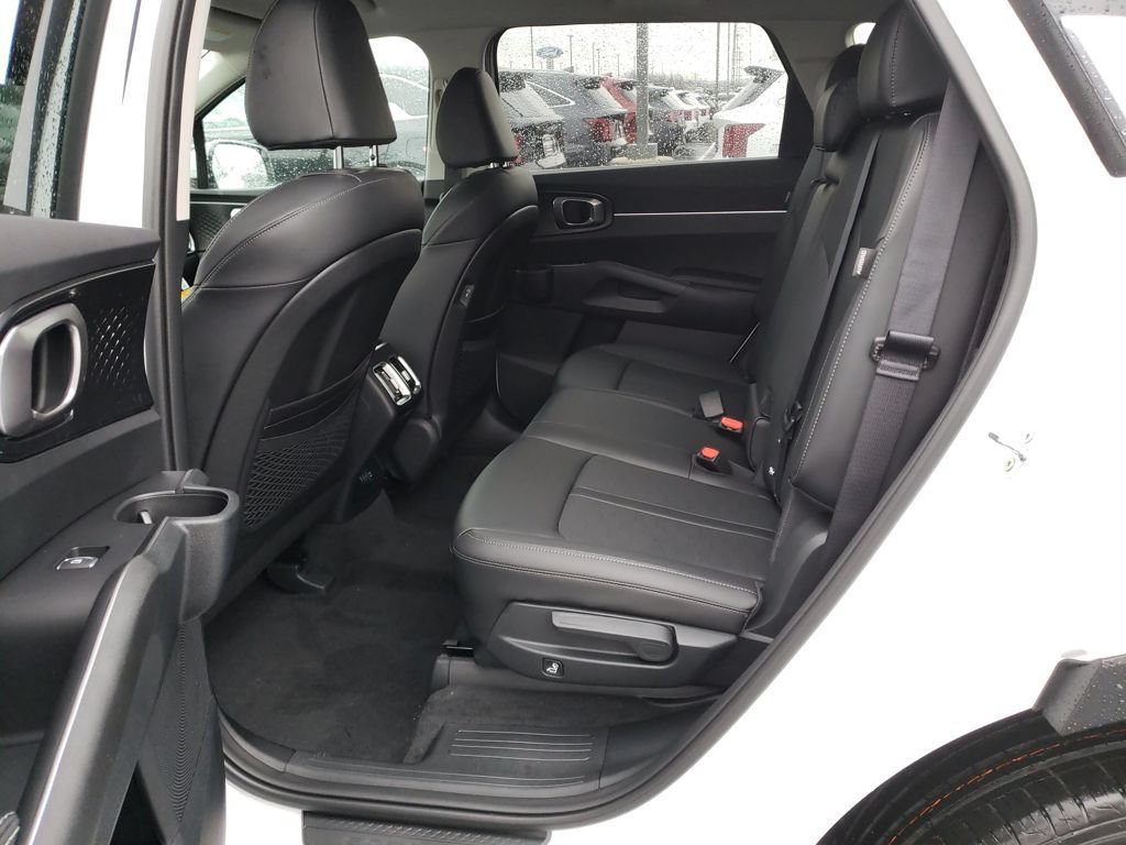 New 2026 Kia Sorento S FWD image 23