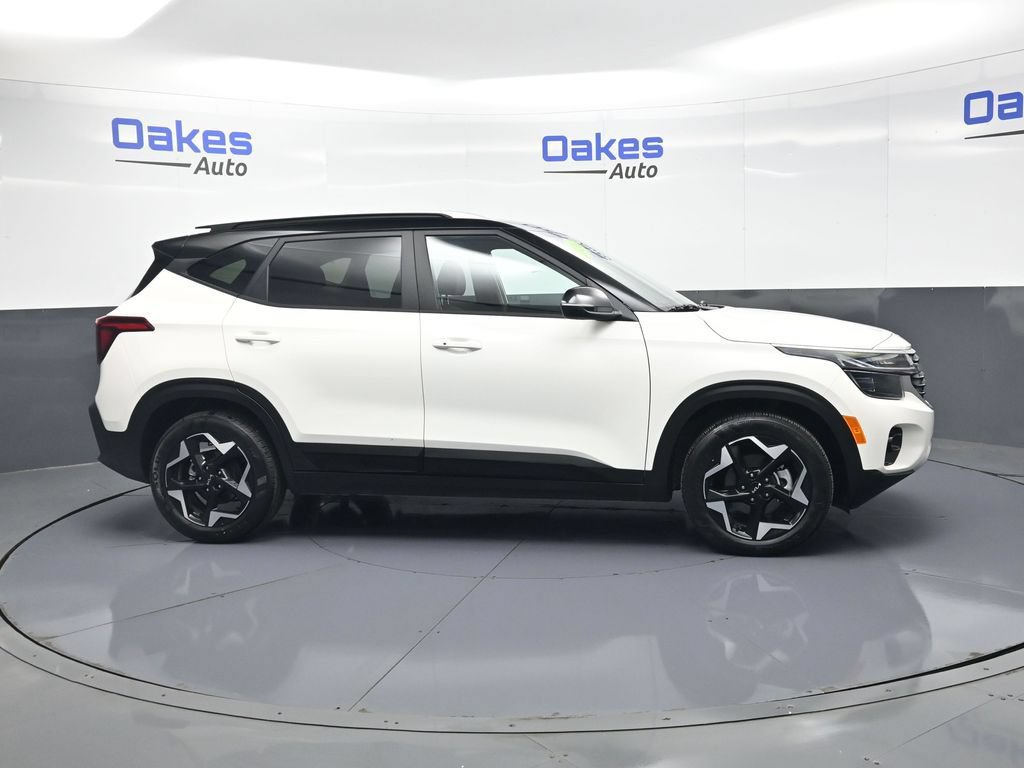 Certified 2026 Kia Seltos S FWD image 8