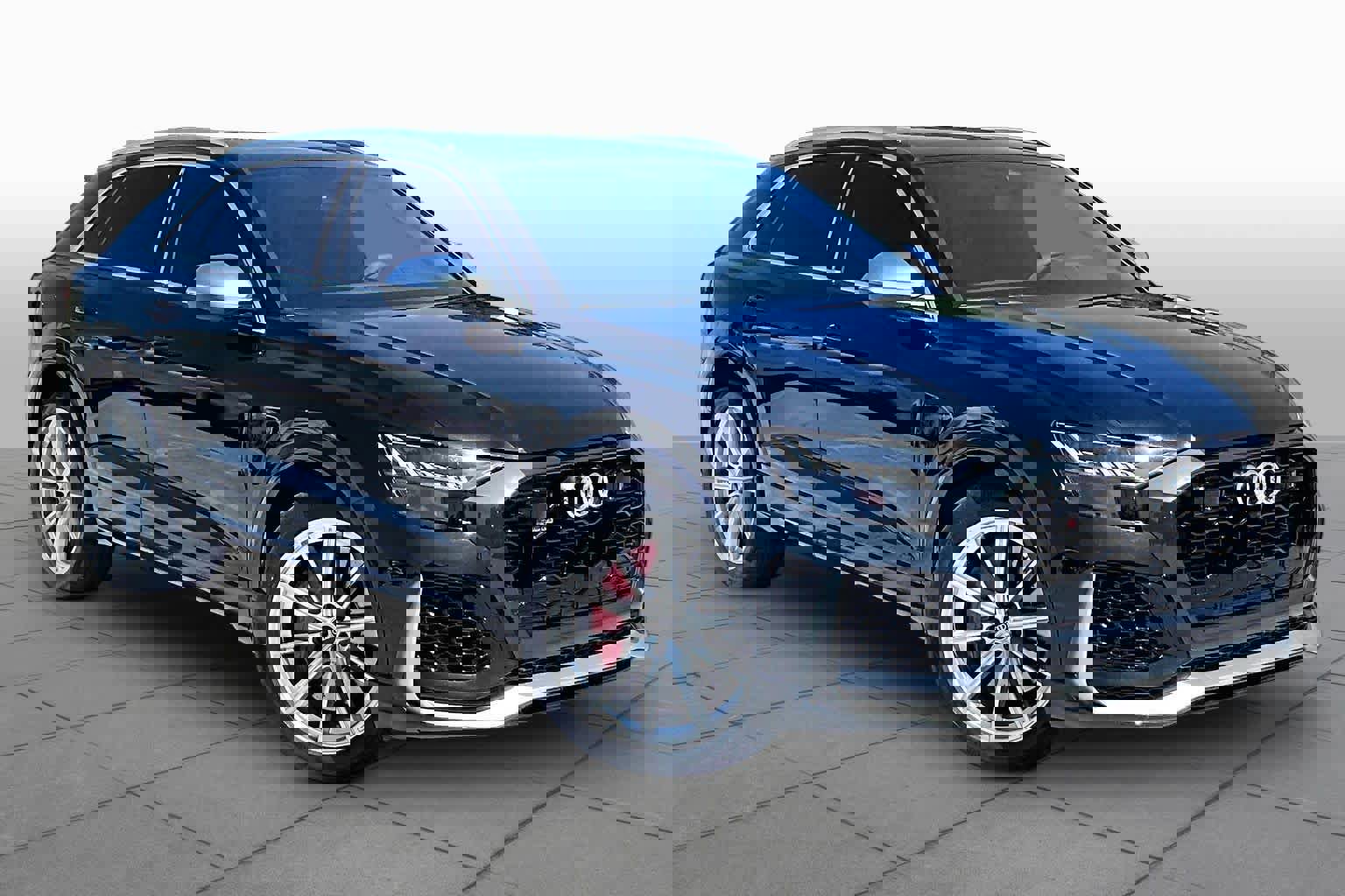 Used 2023 Audi RS Q8 AWD/4WD image 3