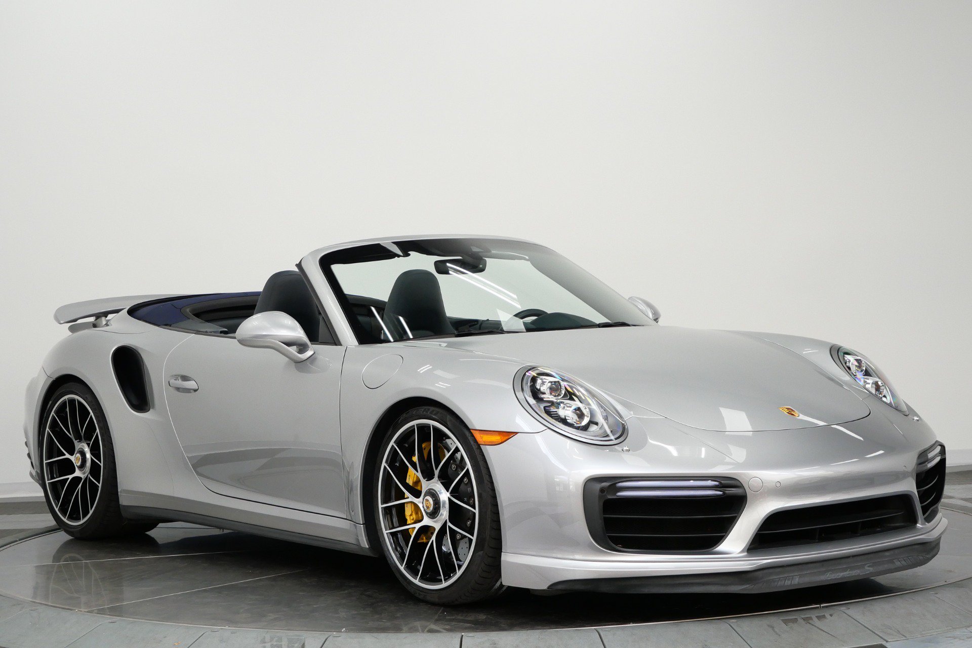 Used 2017 Porsche 911 Turbo S AWD/4WD image 3
