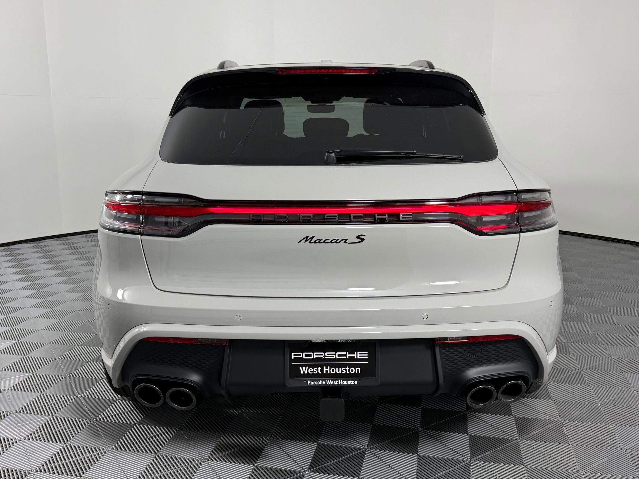 New 2026 Porsche Macan S image 10