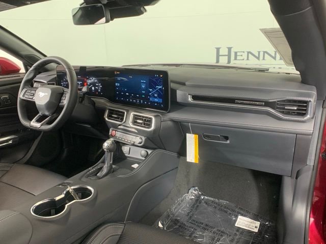 Used 2025 Ford Mustang Premium image 25