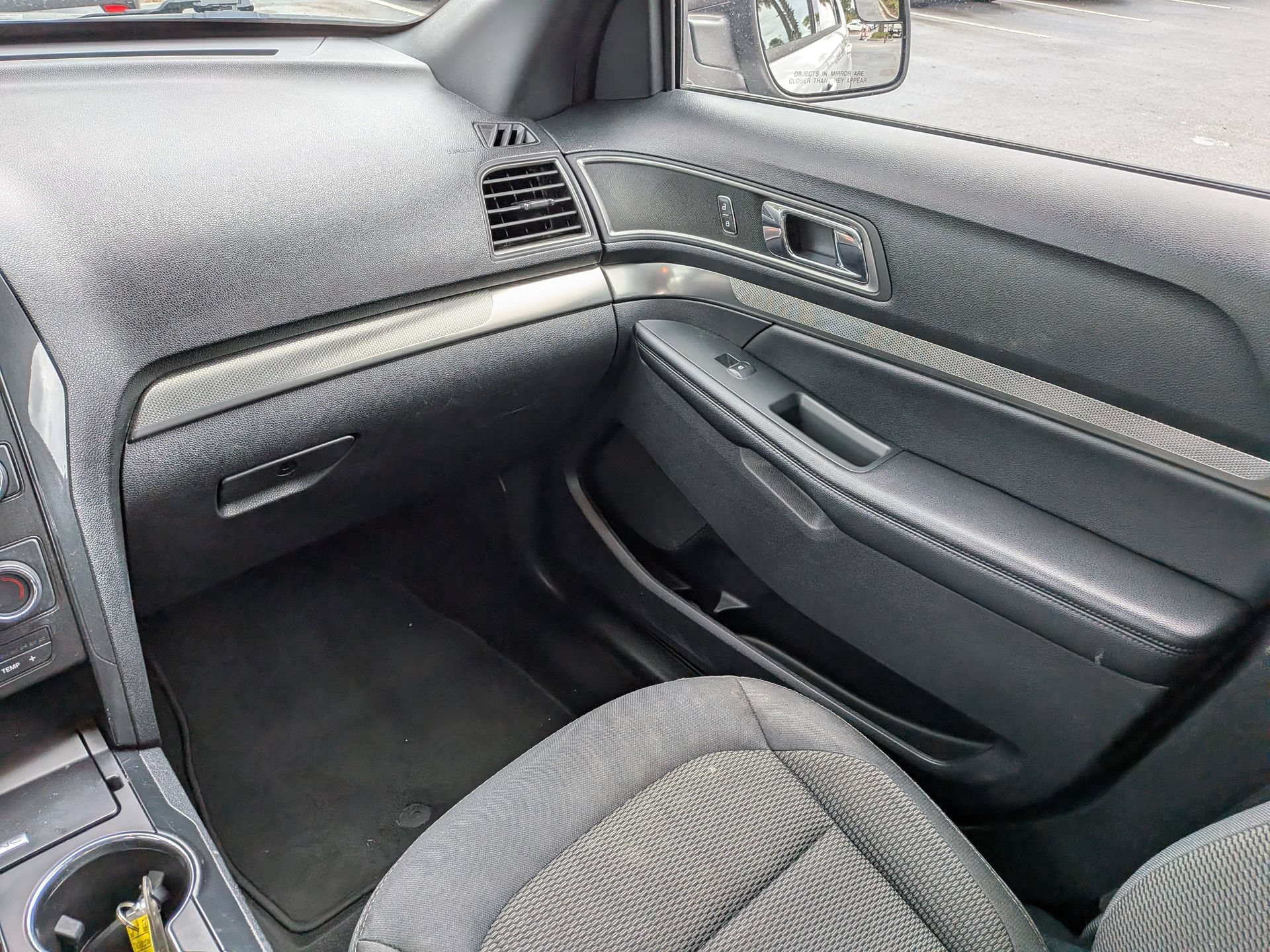 Used 2019 Ford Explorer XLT FWD image 19