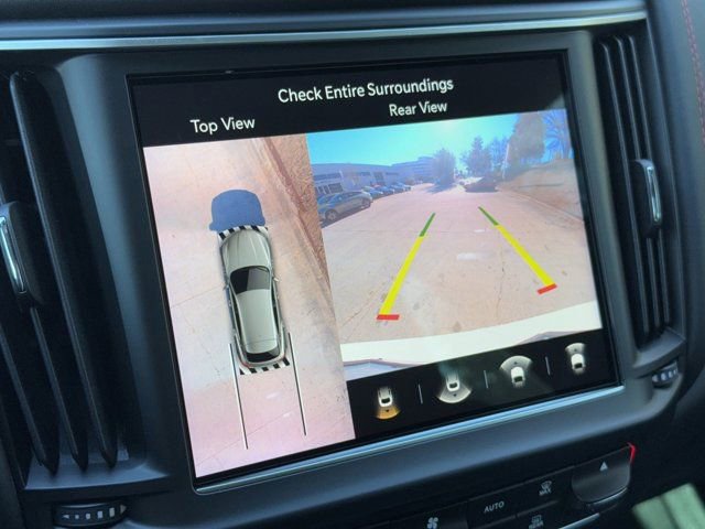 Used 2024 Maserati Levante GT Ultima image 21