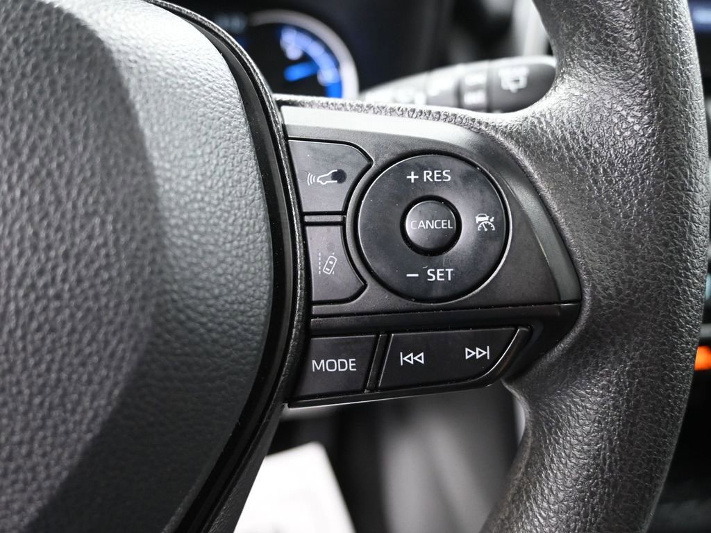 Used 2025 Toyota RAV4 XLE w/ Convenience Package image 26