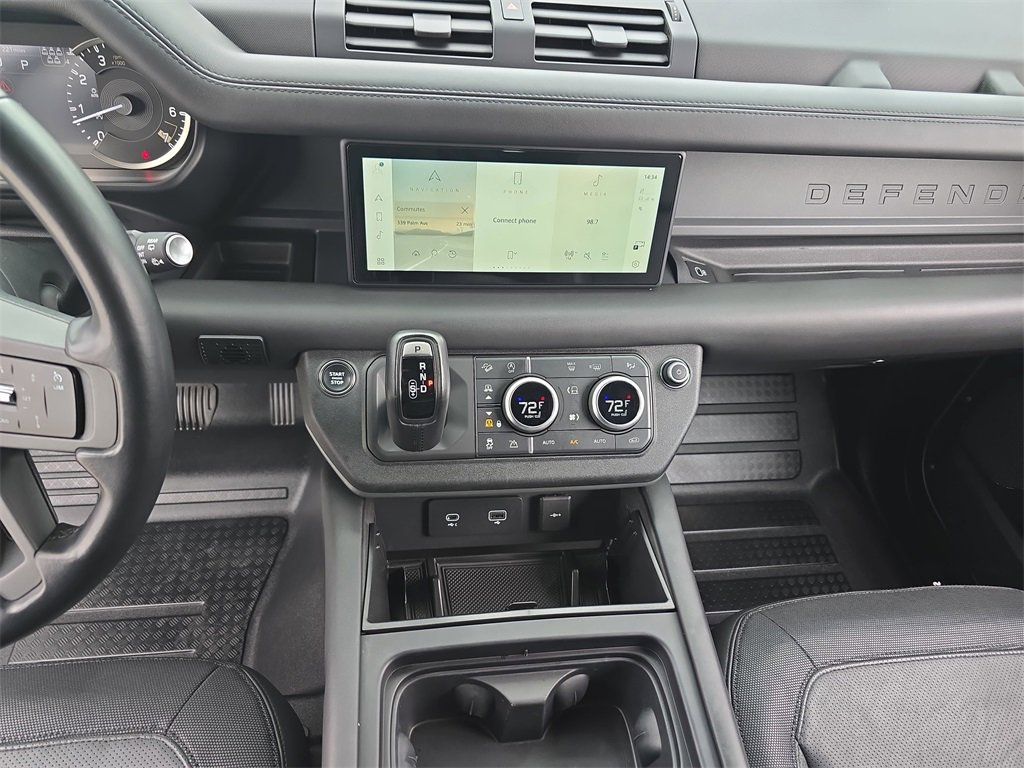 Used 2023 Land Rover Defender 110 X-Dynamic SE image 21