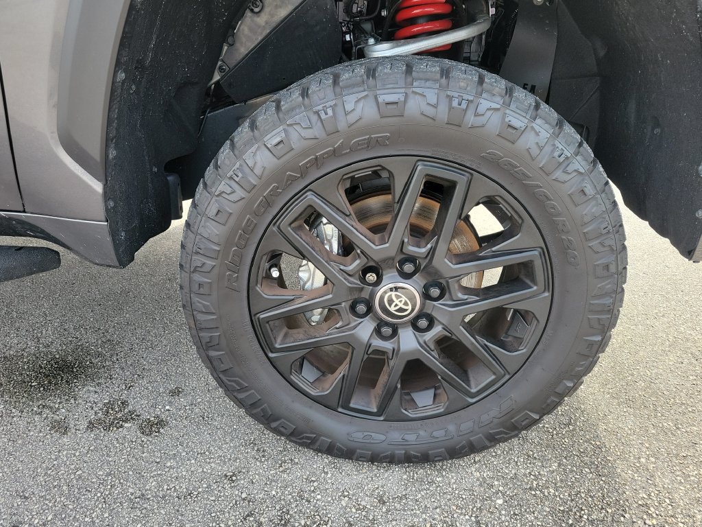 New 2026 Toyota Tundra Limited AWD/4WD image 30