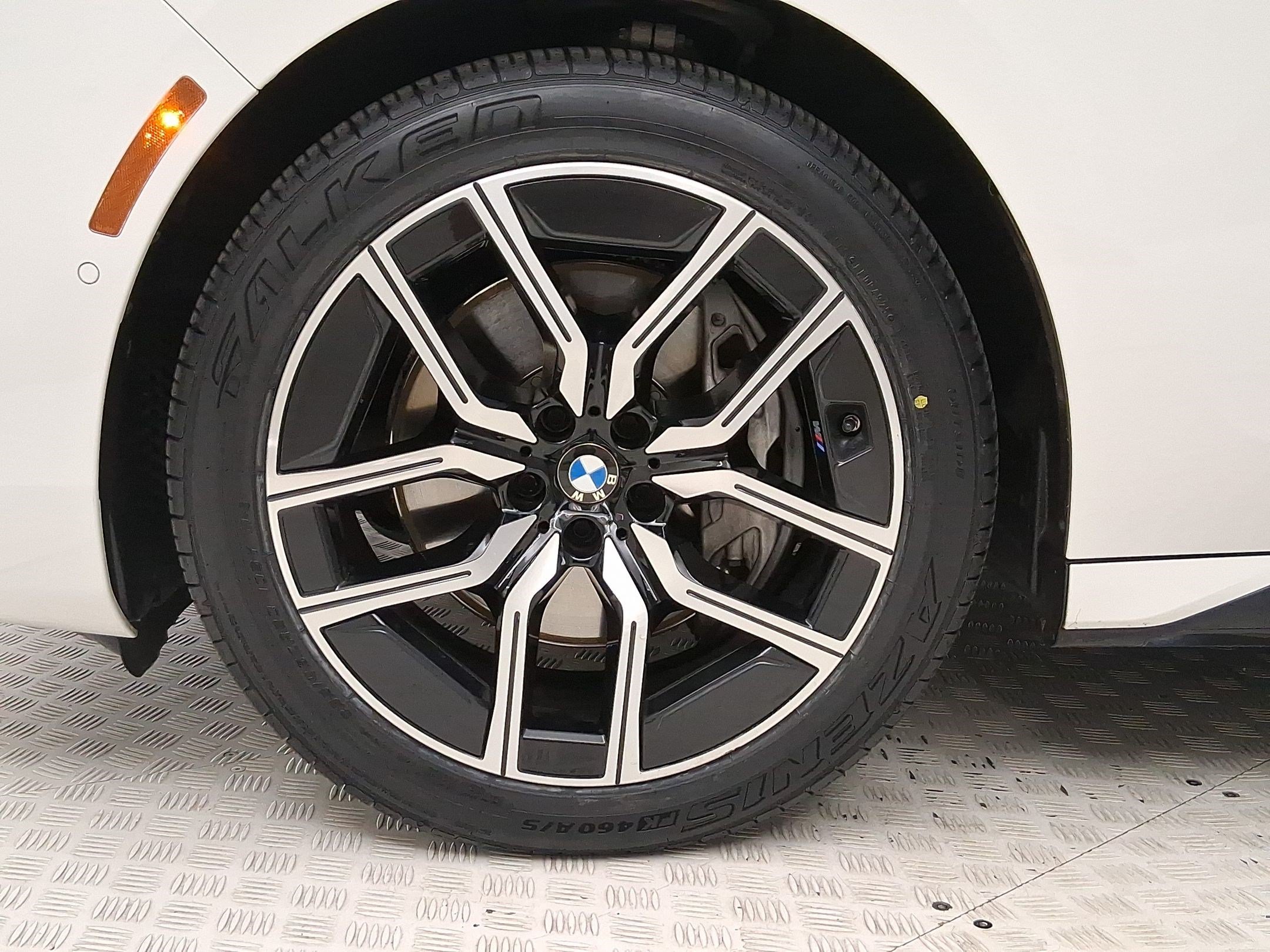 Used 2023 BMW 740i RWD image 13