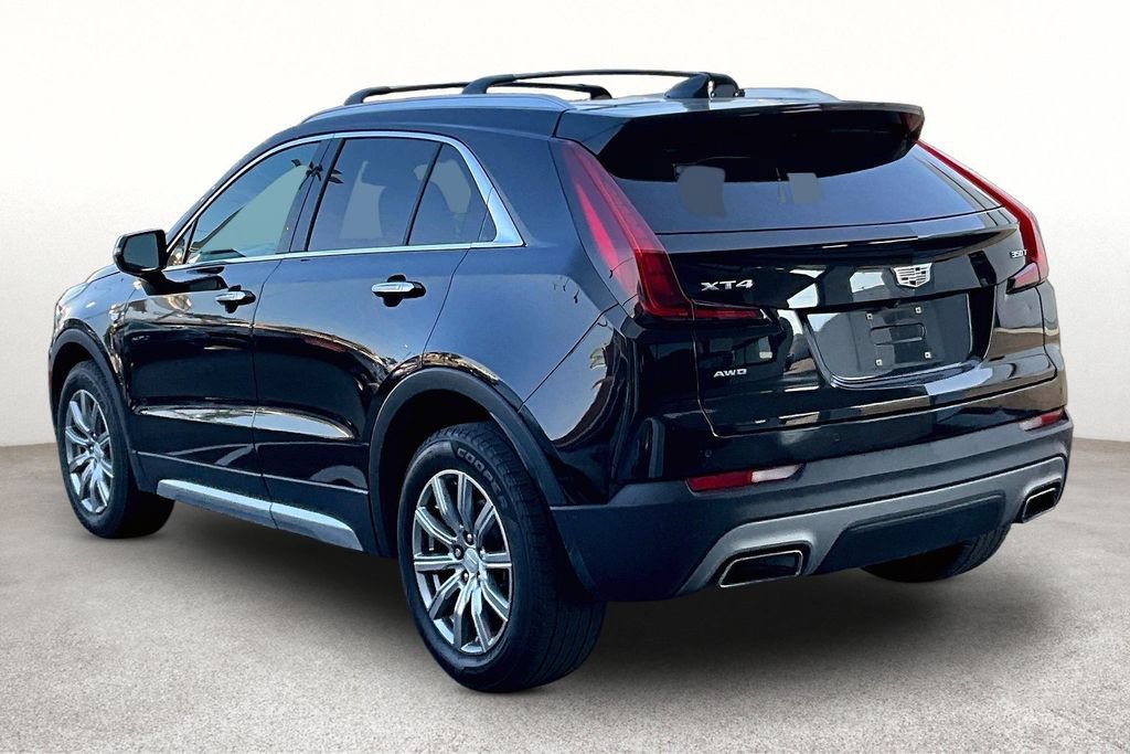 Used 2021 Cadillac XT4 Premium Luxury w/ Cold Weather Package AWD/4WD image 14