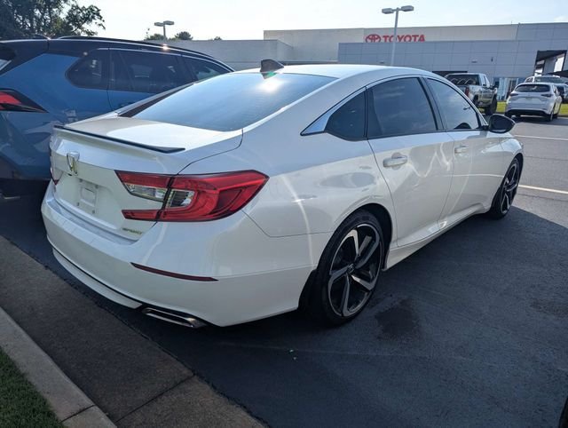 Used 2022 Honda Accord Sport image 3