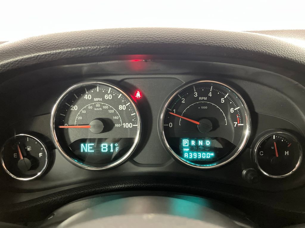 Used 2014 Jeep Wrangler Unlimited Rubicon w/ Connectivity Group image 20