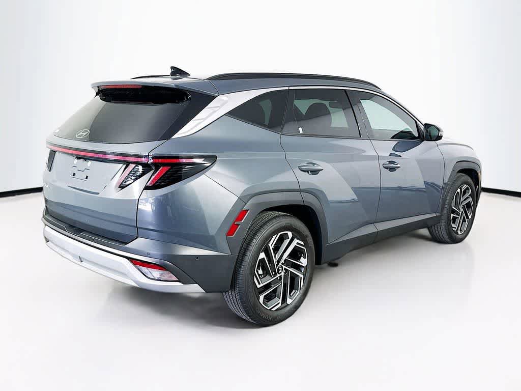 Used 2025 Hyundai Tucson Limited FWD image 25