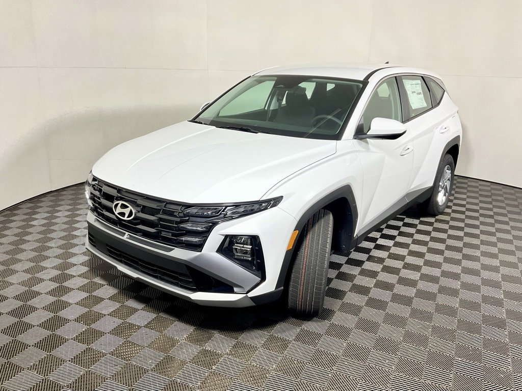 New 2026 Hyundai Tucson SE image 8