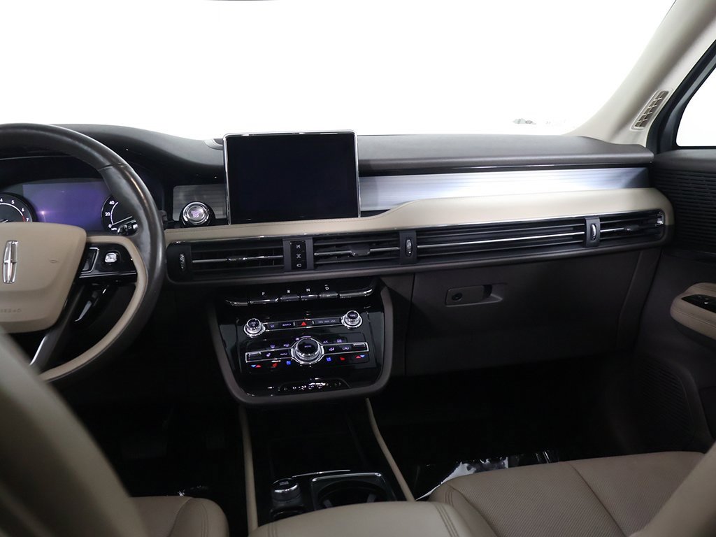 Used 2020 Lincoln Corsair AWD w/ Premium Package image 34