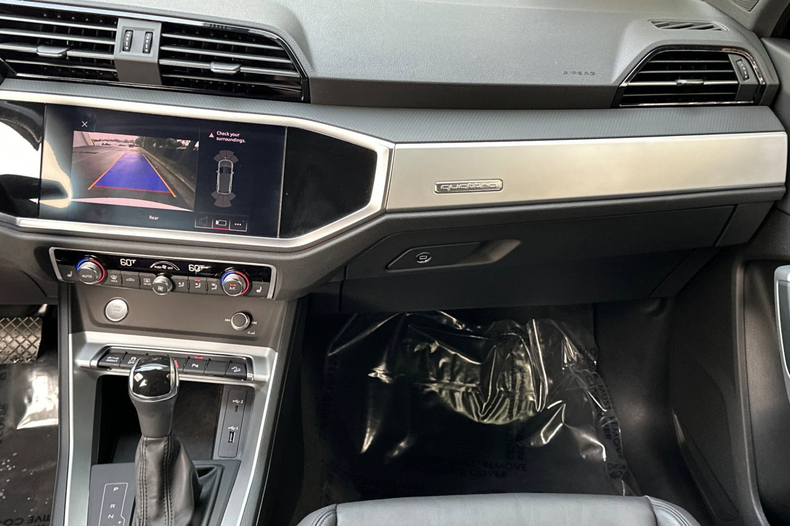 Used 2020 Audi Q3 2.0T Premium w/ Convenience Package image 28