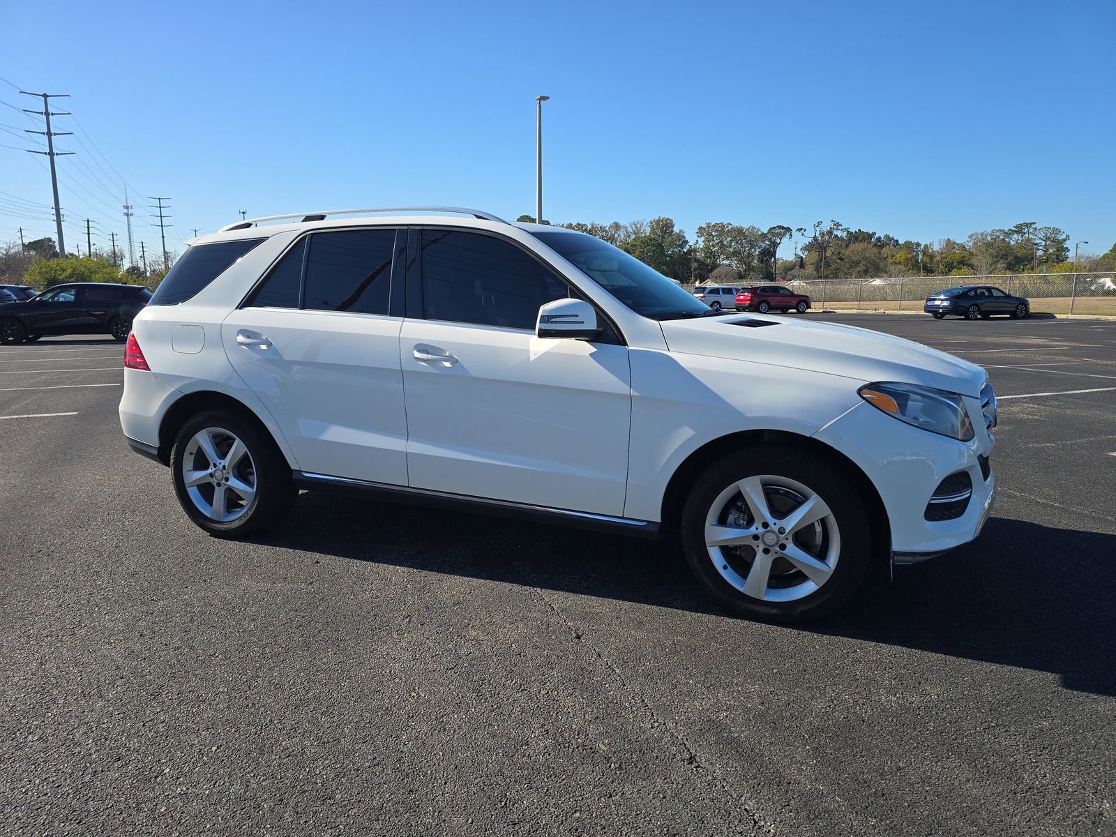Used 2016 Mercedes-Benz GLE 350 image 2