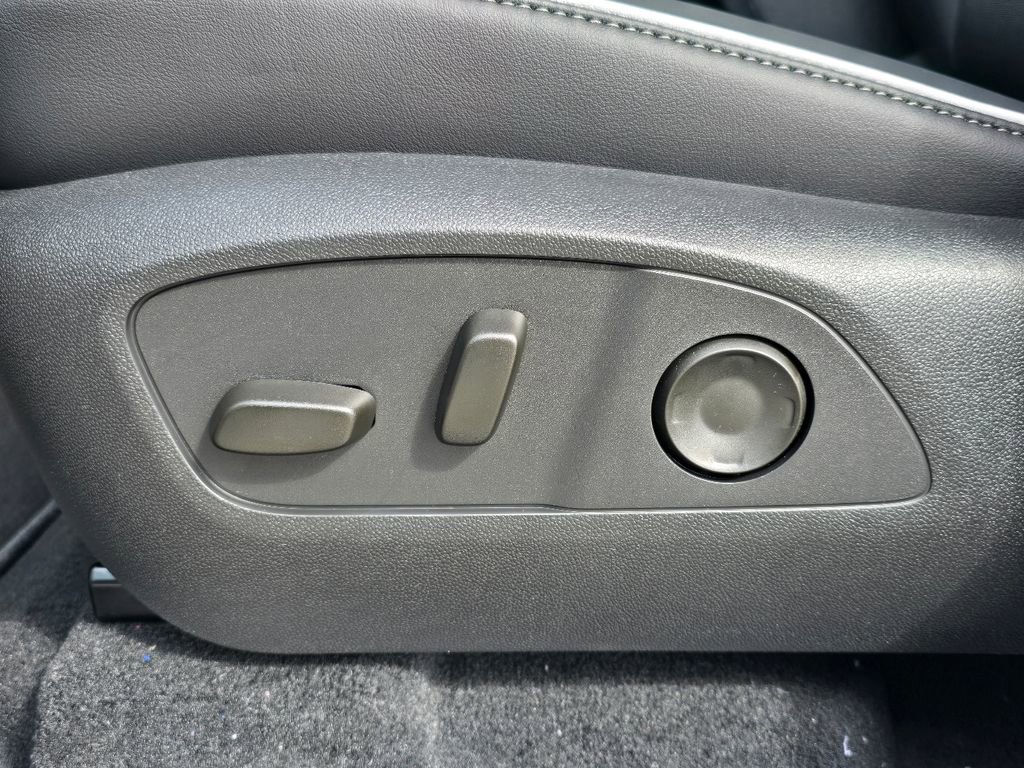 New 2026 Buick Enclave Preferred w/ Power Package image 17