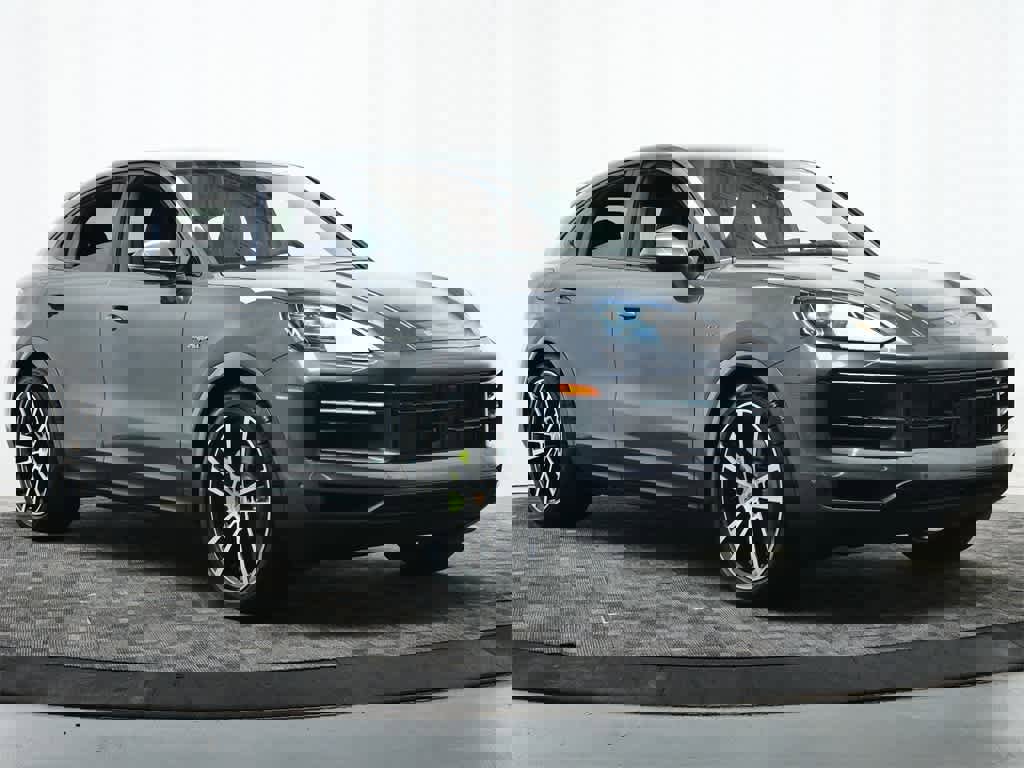 New 2025 Porsche Cayenne S image 9
