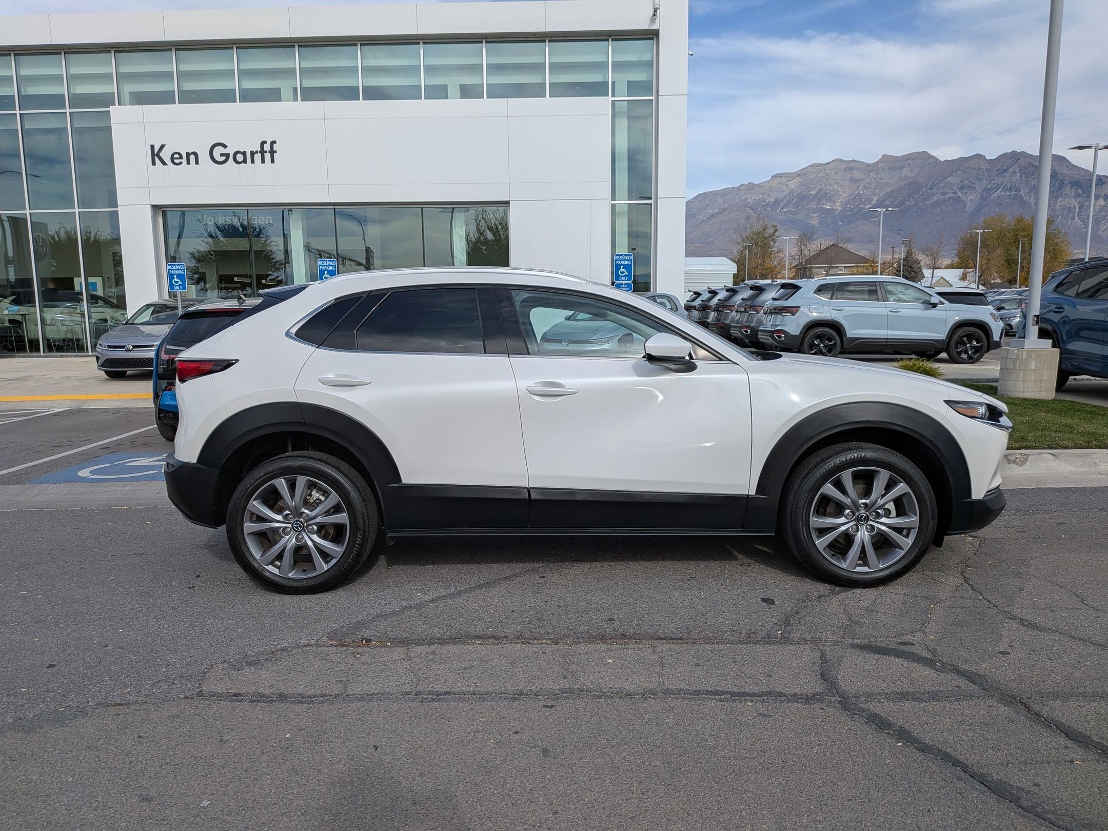 Used 2023 MAZDA CX-30 AWD 2.5 S w/ Premium Package image 2