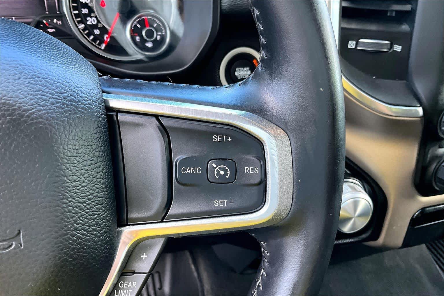 Used 2022 RAM 1500 Laramie AWD/4WD image 23