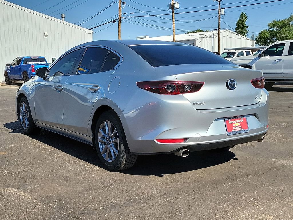Used 2021 MAZDA MAZDA3 Sedan FWD image 3